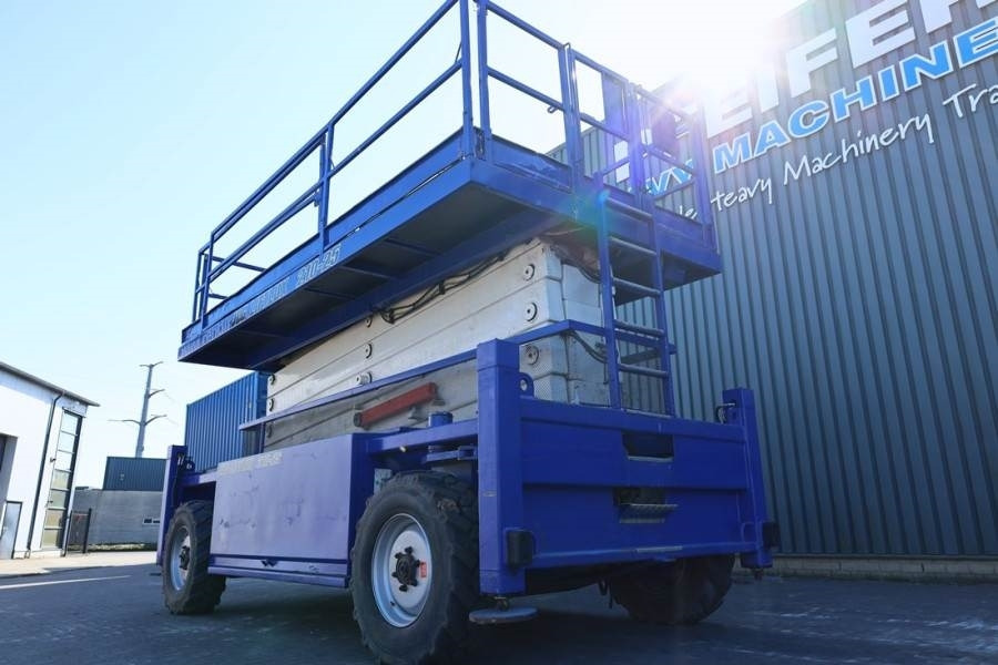 시저 리프트 Liftlux SL210-25D4WDS/P Diesel, Hydraulic Deck Extension, : 사진 8