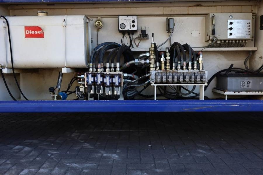 시저 리프트 Liftlux SL210-25D4WDS/P Diesel, Hydraulic Deck Extension, : 사진 10