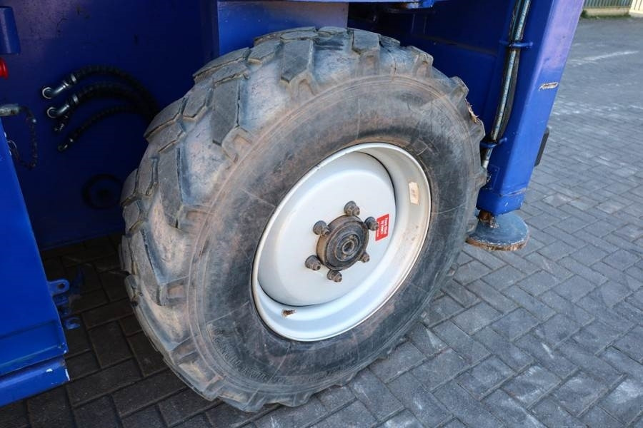 시저 리프트 Liftlux SL210-25D4WDS/P Diesel, Hydraulic Deck Extension, : 사진 14