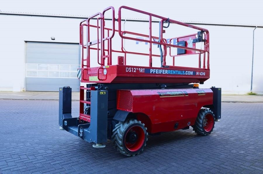Magni DS1218RT Valid inspection, Diesel, 4x4 Drive, 12m - 시저 리프트 : 사진 2 Magni DS1218RT Valid inspection, Diesel, 4x4 Drive, 12m - 시저 리프트 : 사진 2