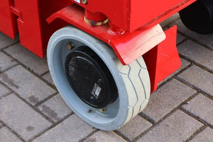 Magni ES0807EP New And Available Directly From Stock, El - 시저 리프트 : 사진 3 Magni ES0807EP New And Available Directly From Stock, El - 시저 리프트 : 사진 3