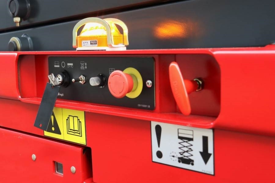 Magni ES0807EP New And Available Directly From Stock, El - 시저 리프트 : 사진 3 Magni ES0807EP New And Available Directly From Stock, El - 시저 리프트 : 사진 3