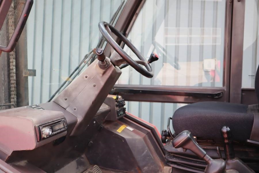 Manitou M30-4 Diesel, 4x4 Drive, 3t Capacity, Triplex Mast - 지형 지게차 : 사진 4 Manitou M30-4 Diesel, 4x4 Drive, 3t Capacity, Triplex Mast - 지형 지게차 : 사진 4