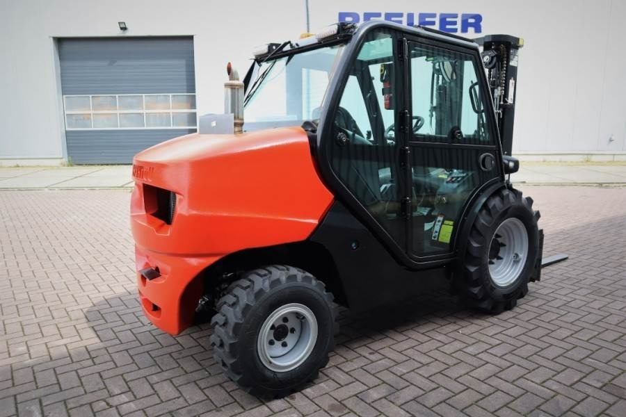 Manitou MC25-4 Valid Inspection, *Guarantee, Diesel, 4x4 D - 지형 지게차 : 사진 3 Manitou MC25-4 Valid Inspection, *Guarantee, Diesel, 4x4 D - 지형 지게차 : 사진 3