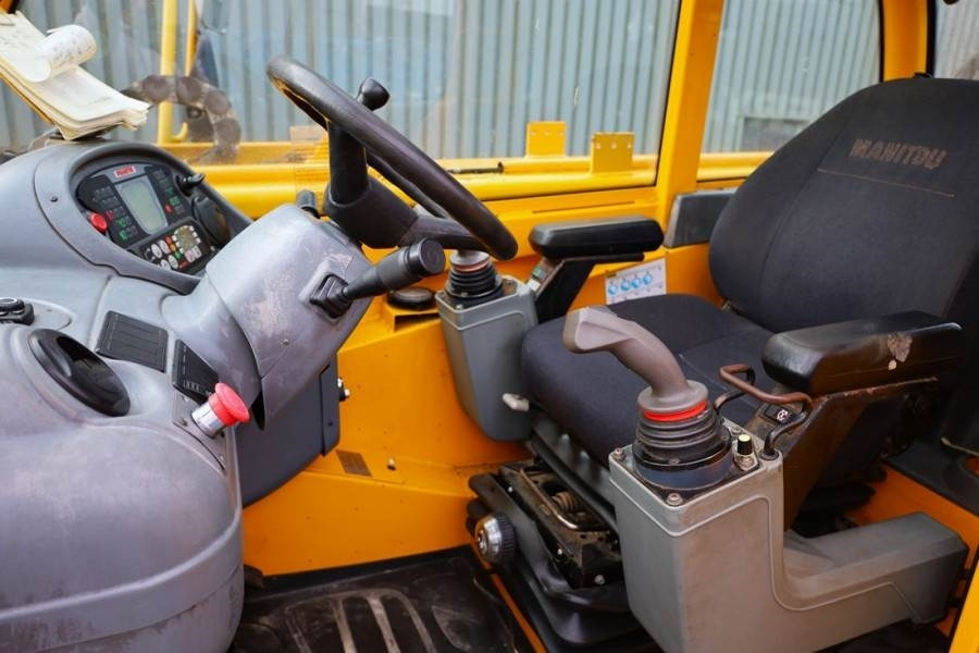 Manitou MRT2150+ Diesel, 4x4x4 Drive, 5t Cap. 20.6m Boom, - 텔레스코픽 핸들러 : 사진 4 Manitou MRT2150+ Diesel, 4x4x4 Drive, 5t Cap. 20.6m Boom, - 텔레스코픽 핸들러 : 사진 4