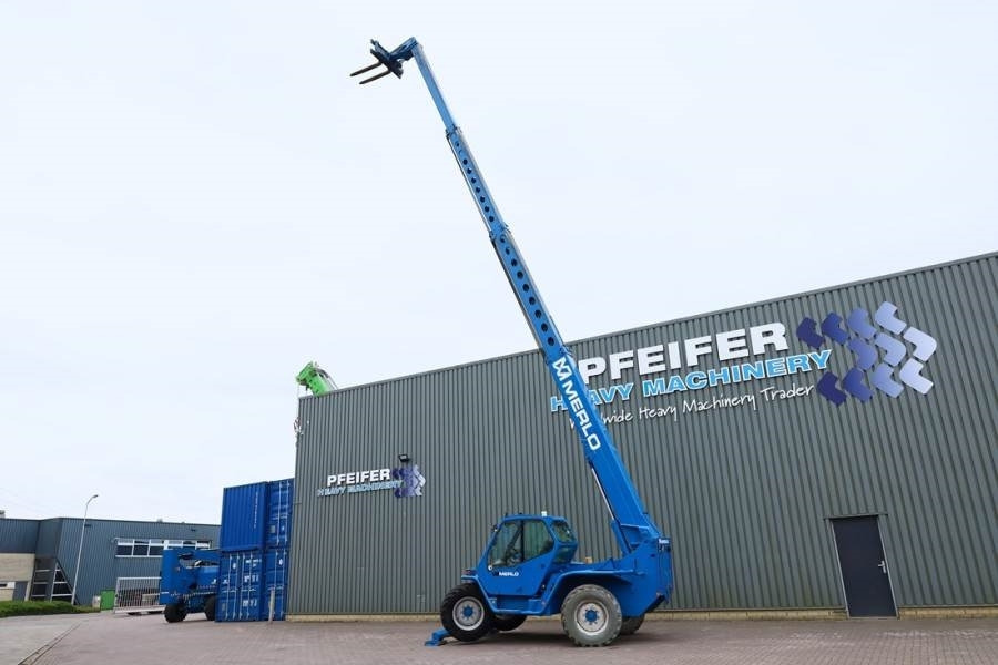 Merlo P40.17K Diesel, 4x4x4 Drive, 17m Lifting Height, 1 - 텔레스코픽 핸들러 : 사진 3 Merlo P40.17K Diesel, 4x4x4 Drive, 17m Lifting Height, 1 - 텔레스코픽 핸들러 : 사진 3