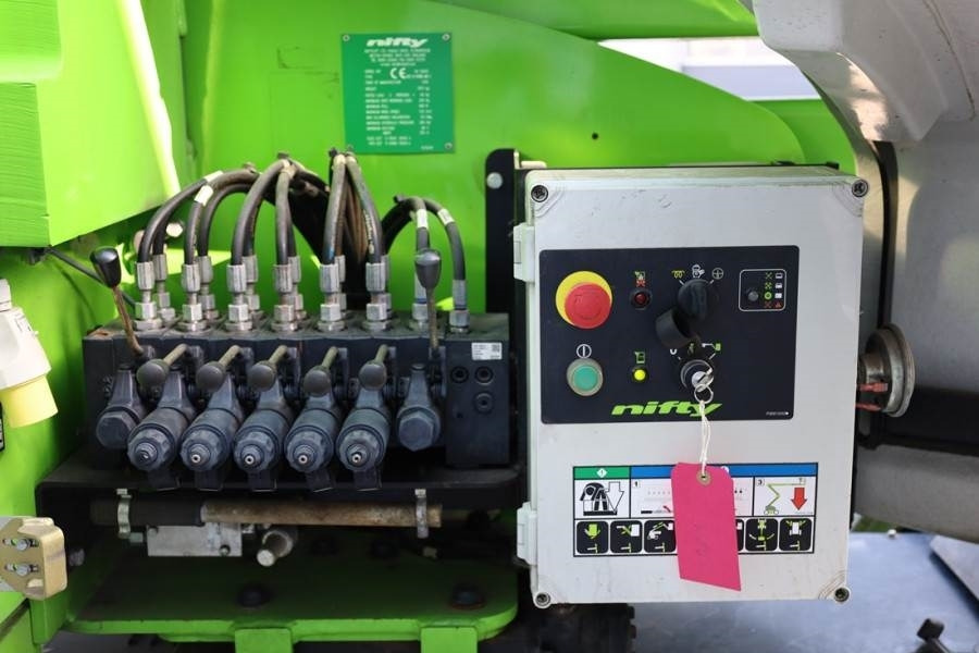 Niftylift HR17N HYBRID MK3 Hybrid Battery & Diesel, 17m Work - 관절 붐 : 사진 5 Niftylift HR17N HYBRID MK3 Hybrid Battery & Diesel, 17m Work - 관절 붐 : 사진 5