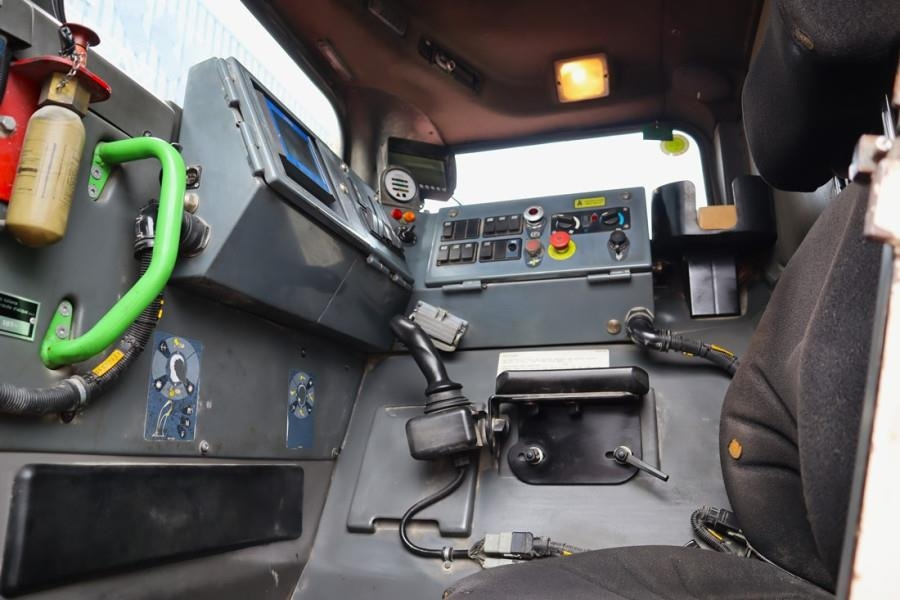 Sandvik LH410 Diesel, 4x4 Drive, 10t Capacity, Tilting Buc - 휠 로더 : 사진 4 Sandvik LH410 Diesel, 4x4 Drive, 10t Capacity, Tilting Buc - 휠 로더 : 사진 4