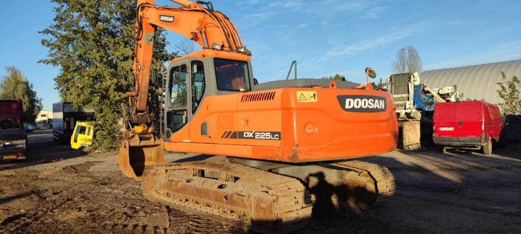 Doosan 225 LC  - 크롤러 굴삭기 : 사진 2 Doosan 225 LC  - 크롤러 굴삭기 : 사진 2
