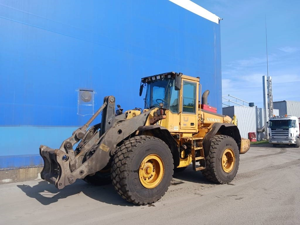 Volvo L 120 E - 휠 로더 : 사진 1 Volvo L 120 E - 휠 로더 : 사진 1