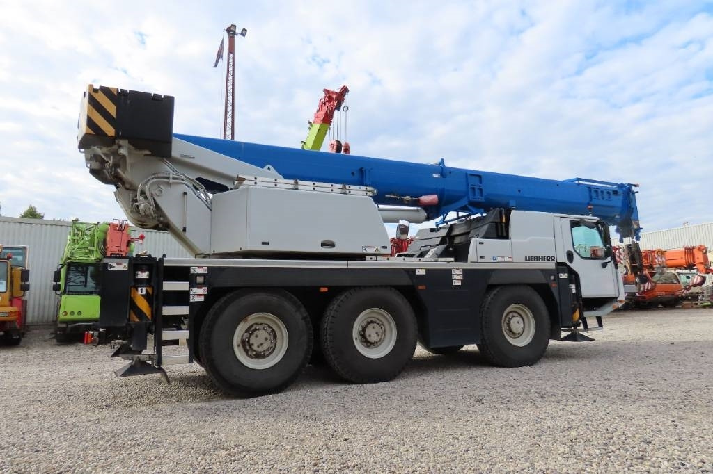 Liebherr LTM 1050-3.1 - 전천후 지형 크레인 : 사진 3 Liebherr LTM 1050-3.1 - 전천후 지형 크레인 : 사진 3