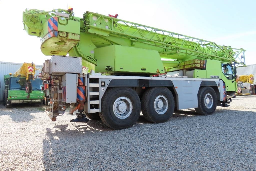 Liebherr LTM 1055-3.2 - 전천후 지형 크레인 : 사진 3 Liebherr LTM 1055-3.2 - 전천후 지형 크레인 : 사진 3