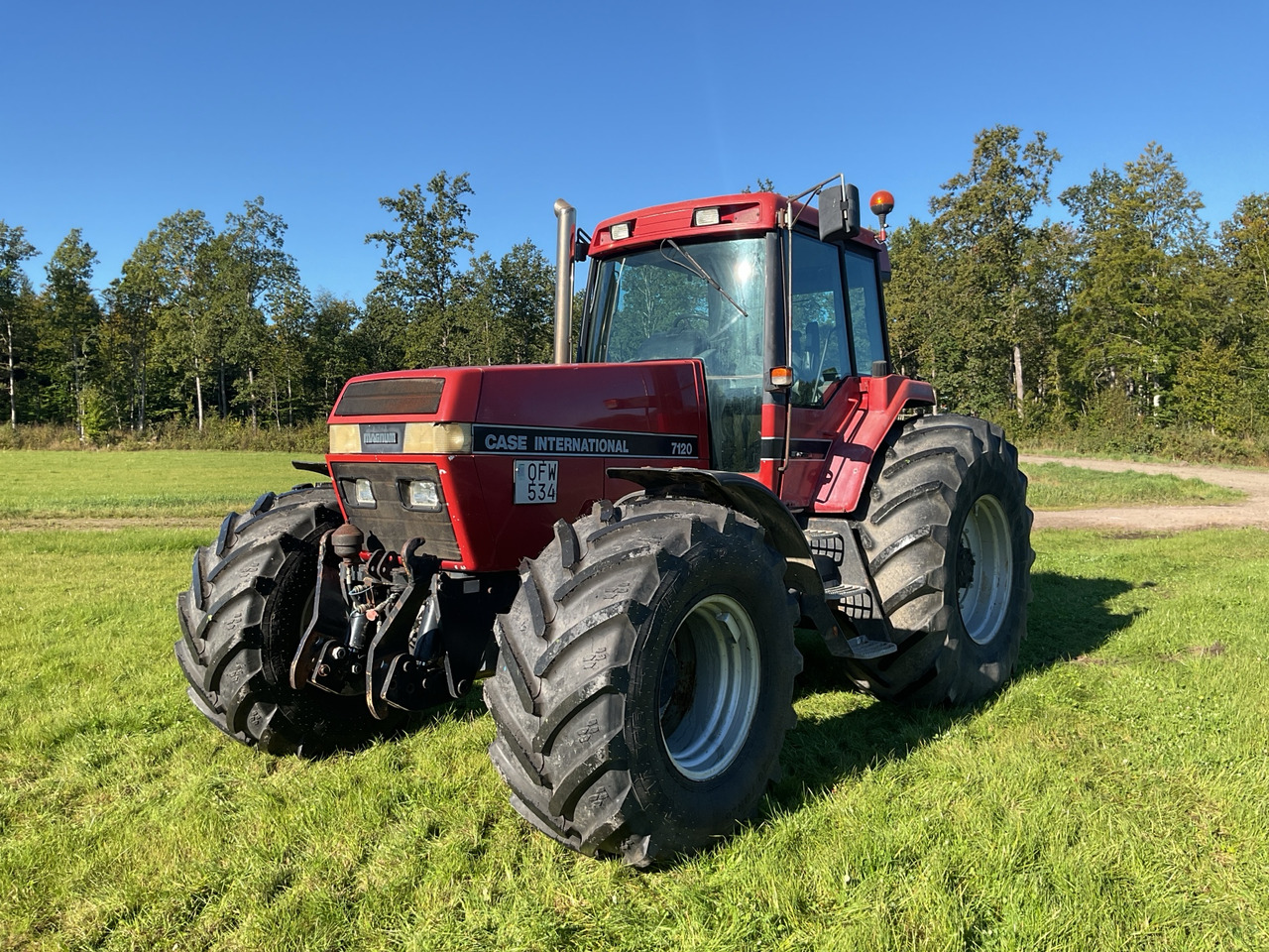 Case IH 7120 - 장궤형 트랙터 : 사진 1 Case IH 7120 - 장궤형 트랙터 : 사진 1