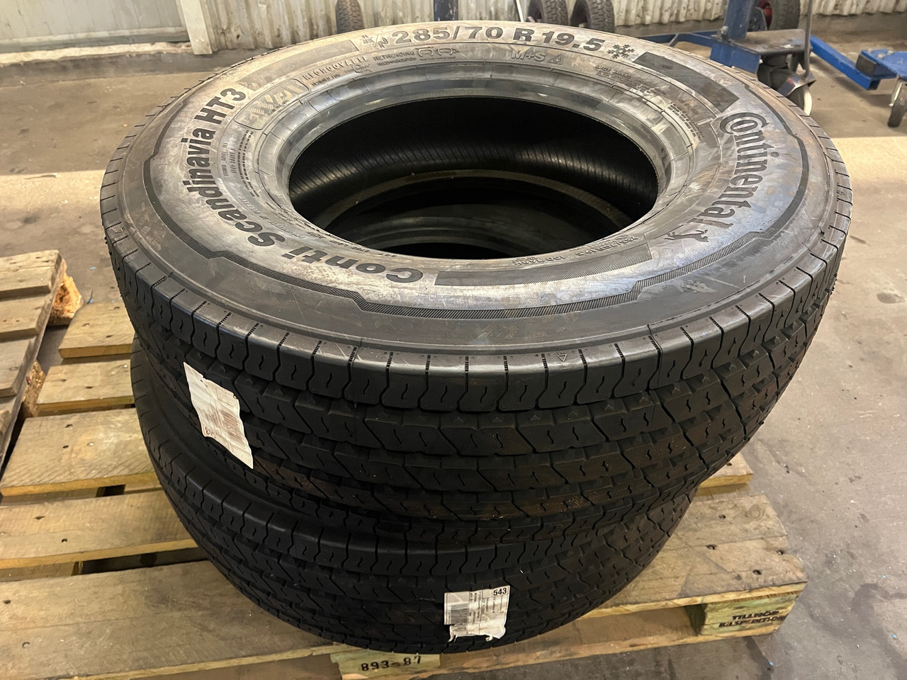 Continental Scandinavia HT3 - 타이어 트럭 용 : 사진 1 Continental Scandinavia HT3 - 타이어 트럭 용 : 사진 1