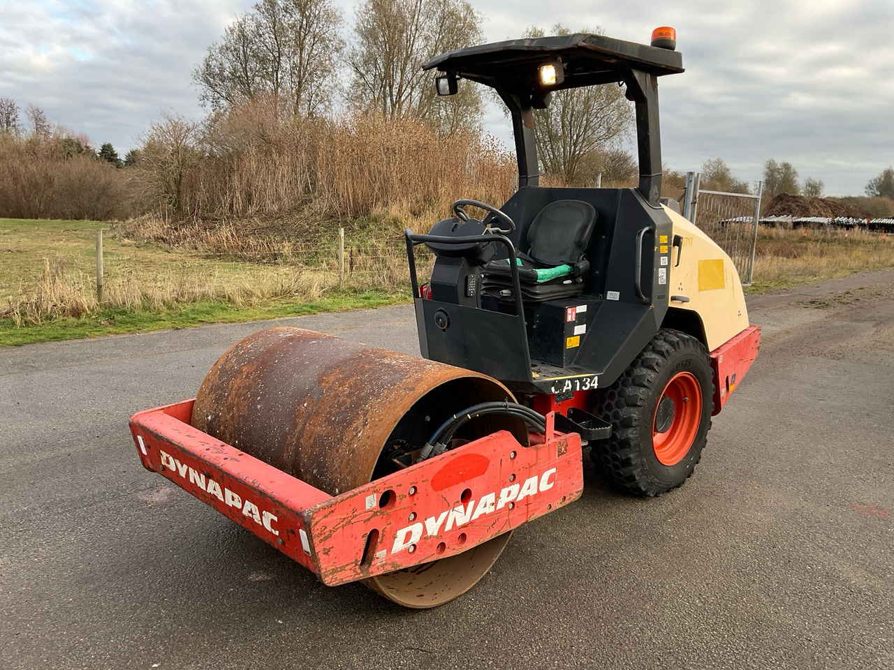 Dynapac CA134D - 압축기 : 사진 1 Dynapac CA134D - 압축기 : 사진 1