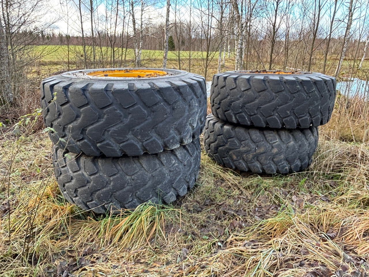 Firestone 23.5R25 - 타이어 건설기계 용 : 사진 1 Firestone 23.5R25 - 타이어 건설기계 용 : 사진 1