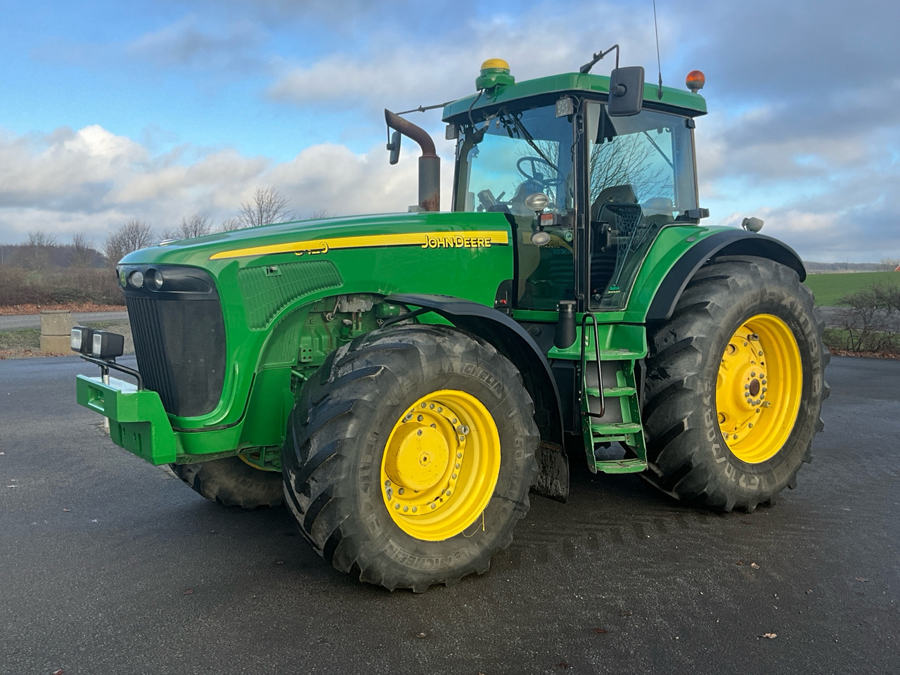 John Deere 8420 - 장궤형 트랙터 : 사진 1 John Deere 8420 - 장궤형 트랙터 : 사진 1