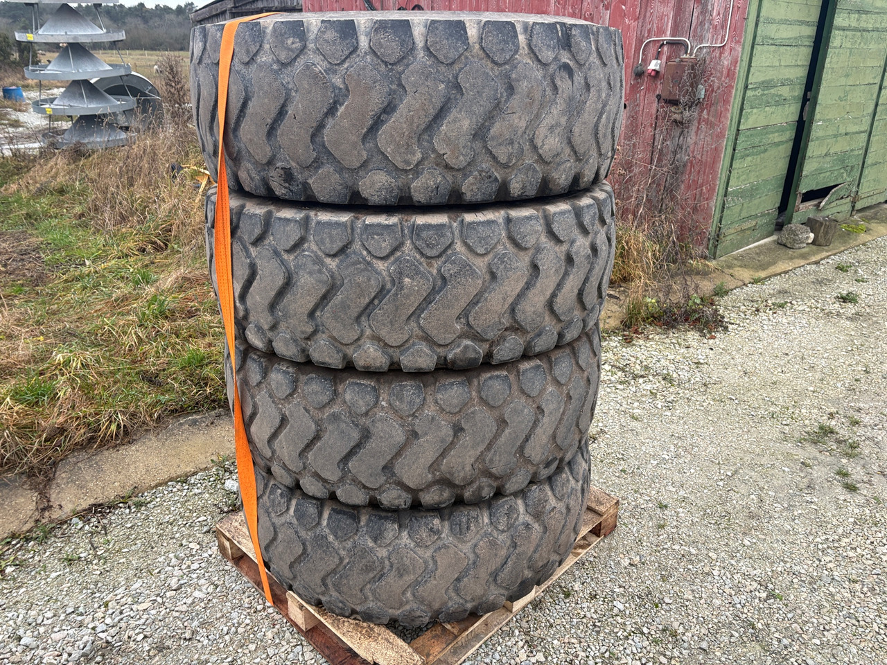 Michelin 17.5R25 - 타이어 건설기계 용 : 사진 1 Michelin 17.5R25 - 타이어 건설기계 용 : 사진 1