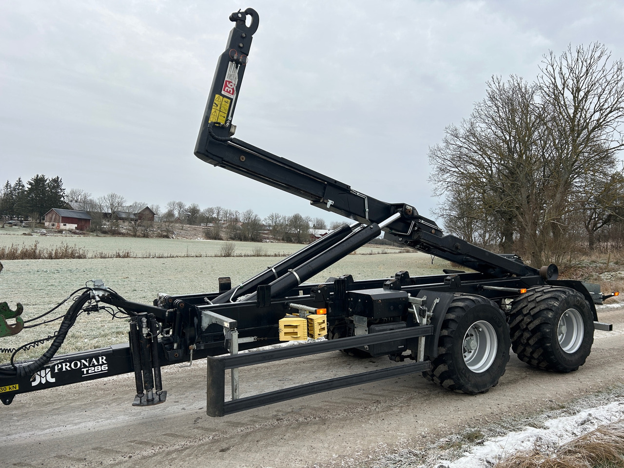 Pronar T286 - 농장 트레일러 : 사진 1 Pronar T286 - 농장 트레일러 : 사진 1
