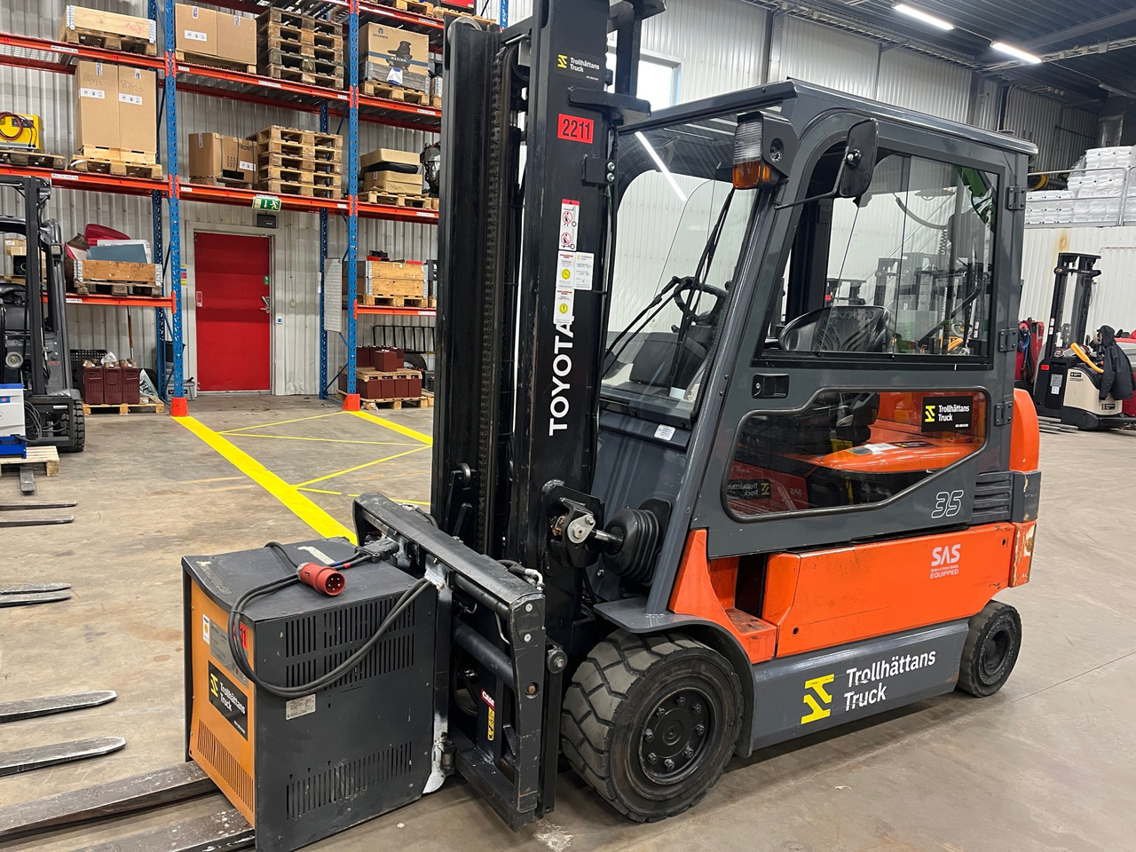 Toyota 7FBMF35 - 자재 취급 장비 : 사진 1 Toyota 7FBMF35 - 자재 취급 장비 : 사진 1