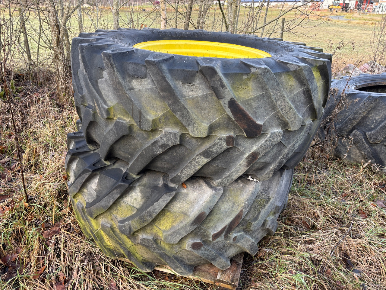 Trelleborg 540/65R28 - 타이어 건설기계 용 : 사진 1 Trelleborg 540/65R28 - 타이어 건설기계 용 : 사진 1