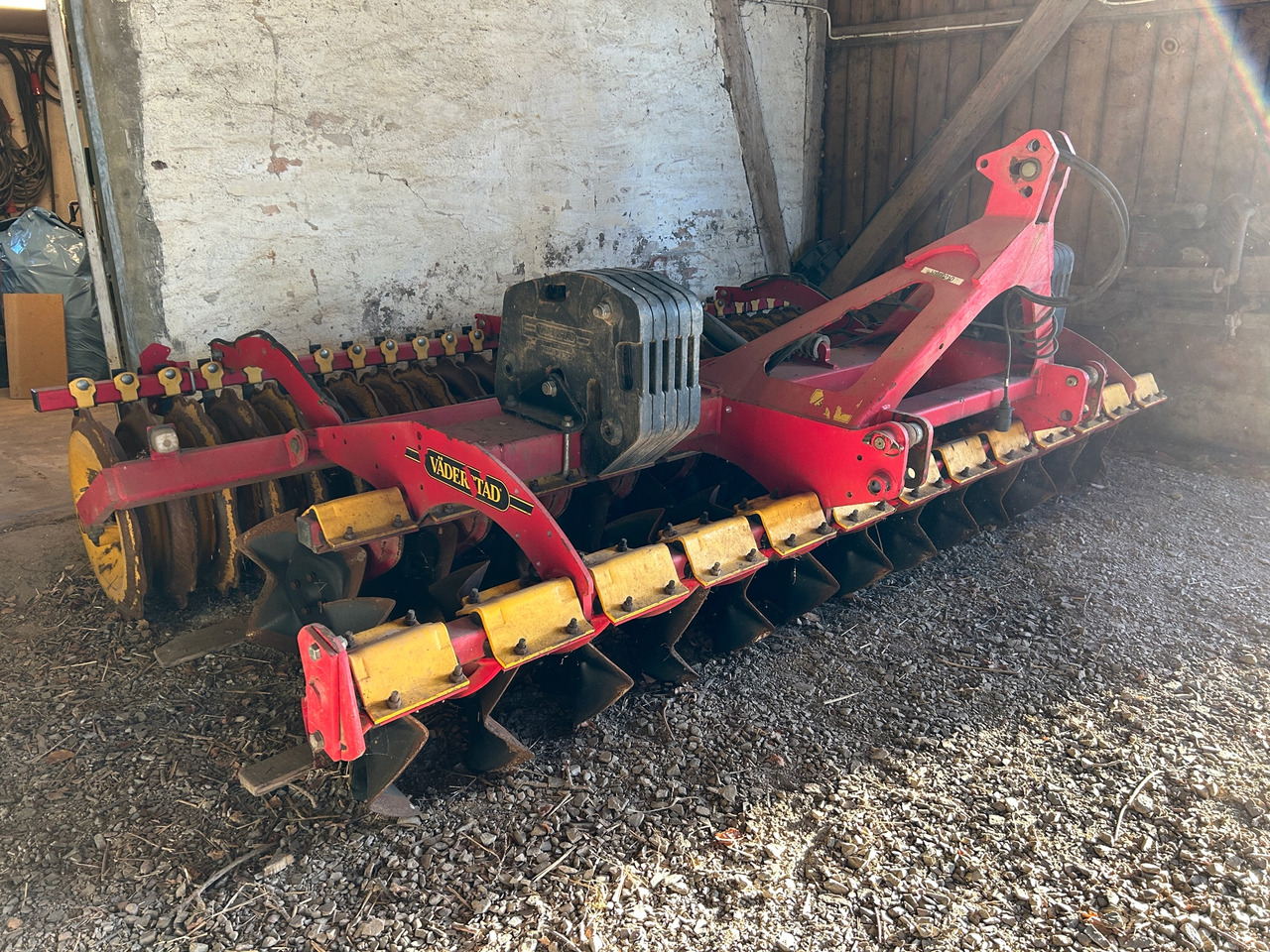 Väderstad Carrier 350 - 체인 해로 : 사진 1 Väderstad Carrier 350 - 체인 해로 : 사진 1