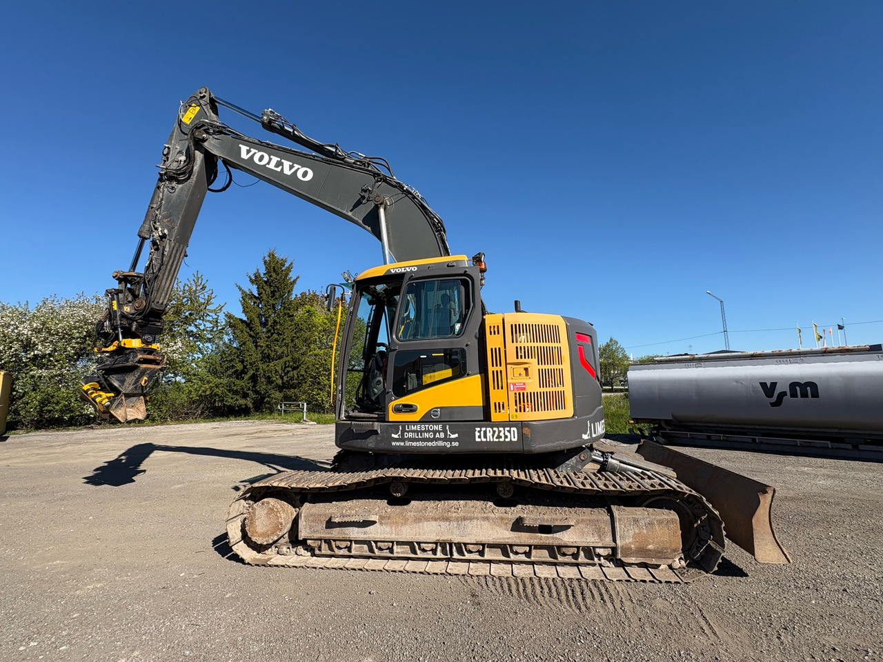 Volvo ECR235DL - 굴착기 : 사진 1 Volvo ECR235DL - 굴착기 : 사진 1
