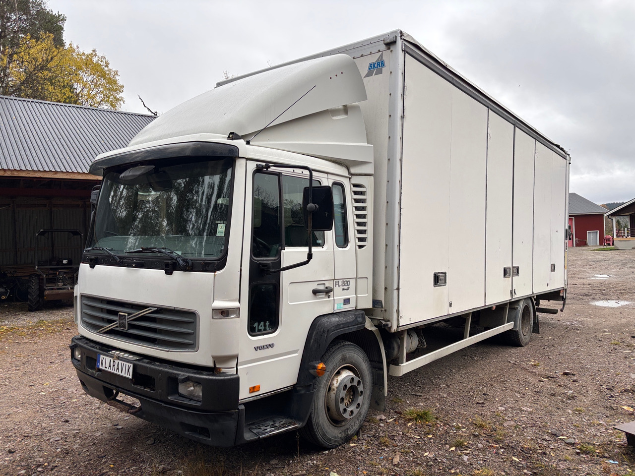 Volvo FL 220 - 트럭 : 사진 1 Volvo FL 220 - 트럭 : 사진 1