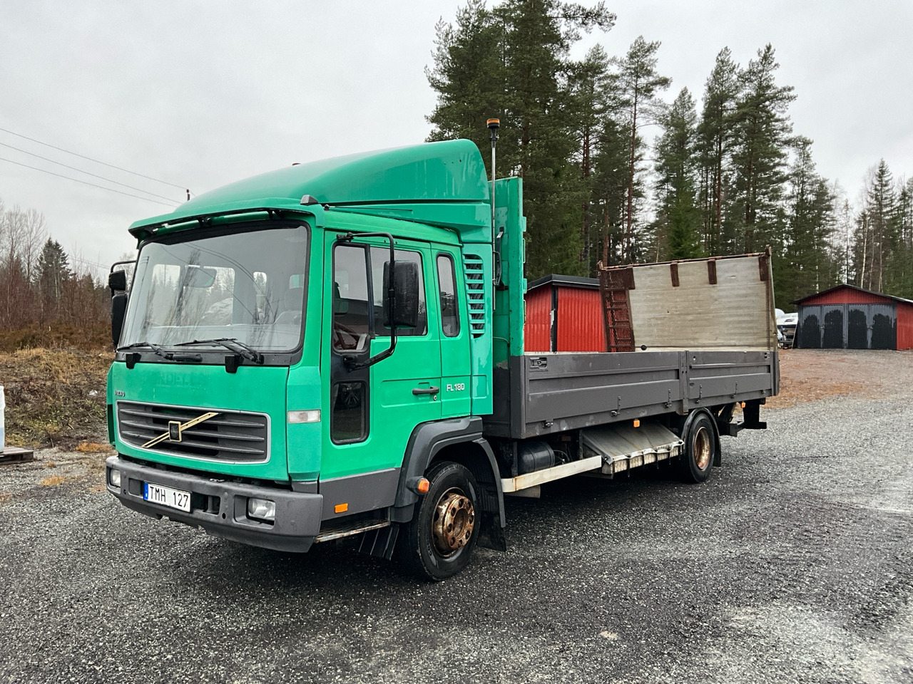 Volvo FL180 - 트럭 : 사진 1 Volvo FL180 - 트럭 : 사진 1