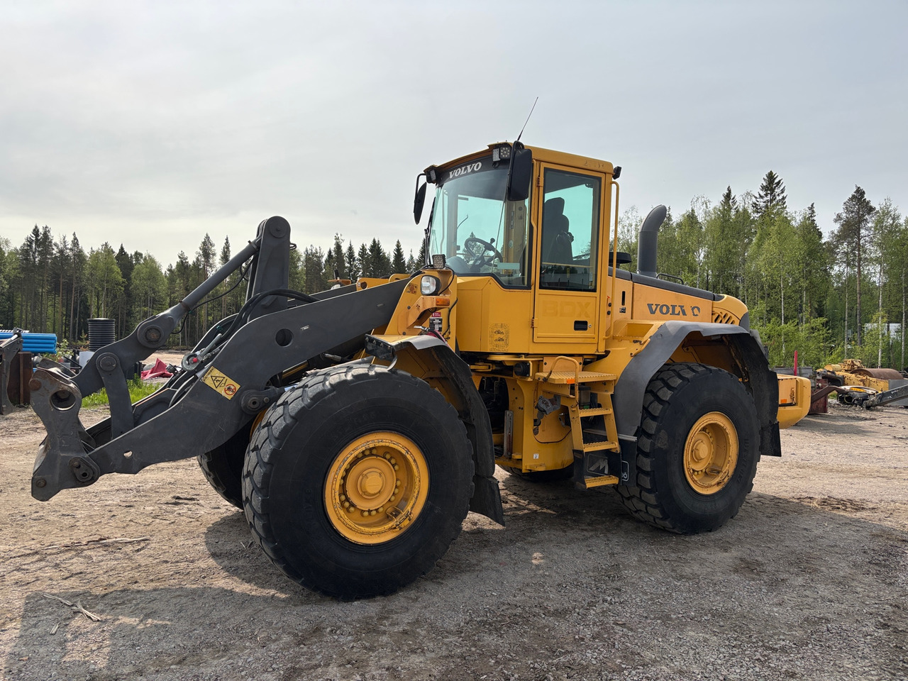 Volvo L120E - 휠 로더 : 사진 1 Volvo L120E - 휠 로더 : 사진 1
