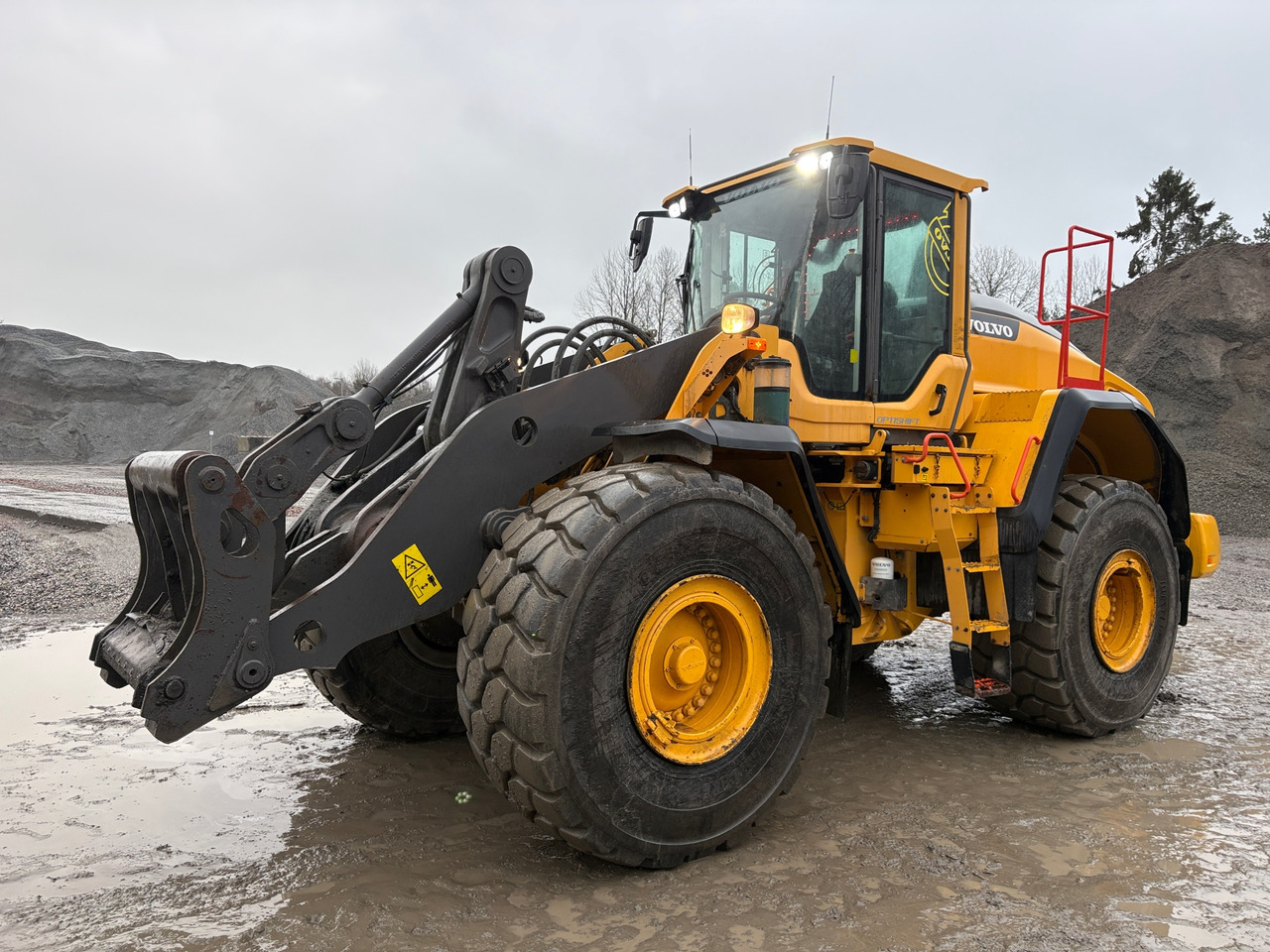 Volvo L150H - 휠 로더 : 사진 1 Volvo L150H - 휠 로더 : 사진 1