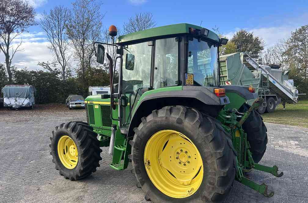 John Deere 6110 - 장궤형 트랙터 : 사진 2 John Deere 6110 - 장궤형 트랙터 : 사진 2