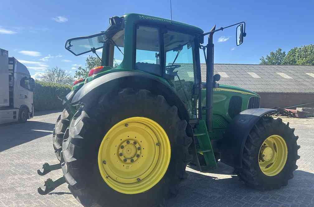 John Deere 6820 premium autopower - 장궤형 트랙터 : 사진 4 John Deere 6820 premium autopower - 장궤형 트랙터 : 사진 4