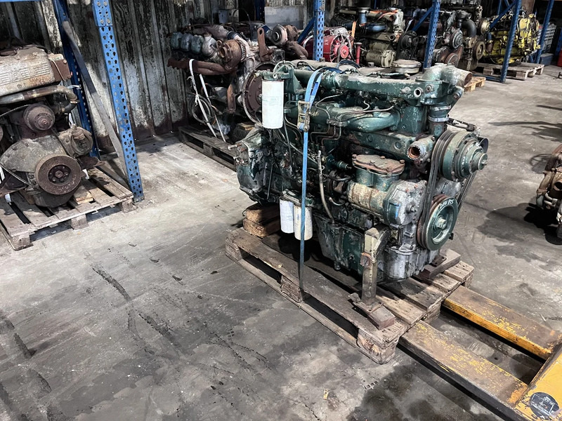 DAF DHU 825 meerdere op voorraad - 엔진 트럭 용 : 사진 1 DAF DHU 825 meerdere op voorraad - 엔진 트럭 용 : 사진 1