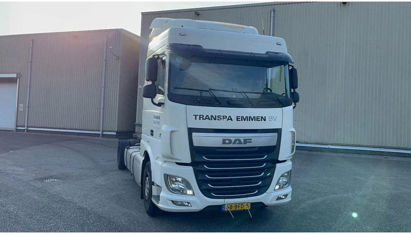 DAF XF 440 Daf XF106 Chassis cabine clean euro6 - 캡 새시 트럭 : 사진 1 DAF XF 440 Daf XF106 Chassis cabine clean euro6 - 캡 새시 트럭 : 사진 1