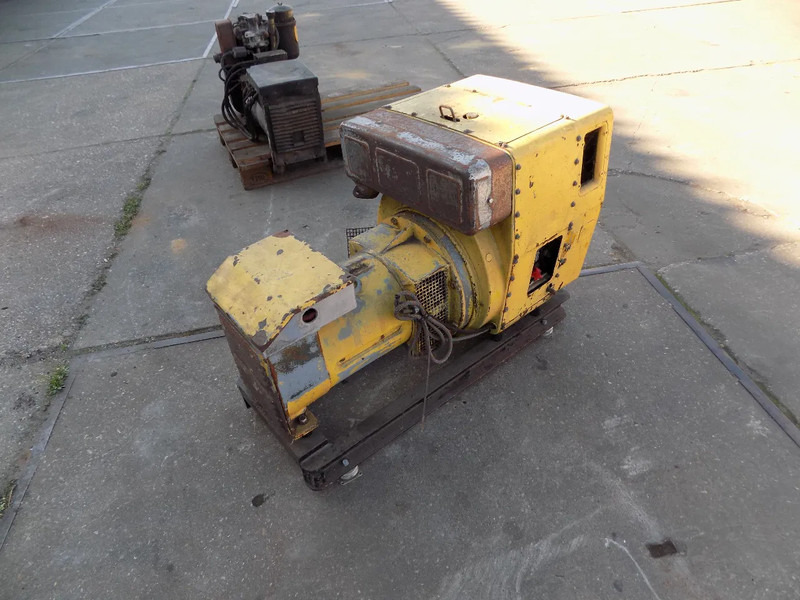 Hatz generator - 발전기 세트 : 사진 2 Hatz generator - 발전기 세트 : 사진 2