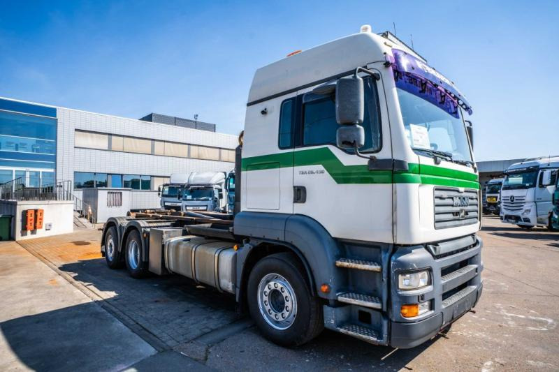 MAN TGA 26.430 LL - 후크 리프트 트럭 : 사진 2 MAN TGA 26.430 LL - 후크 리프트 트럭 : 사진 2