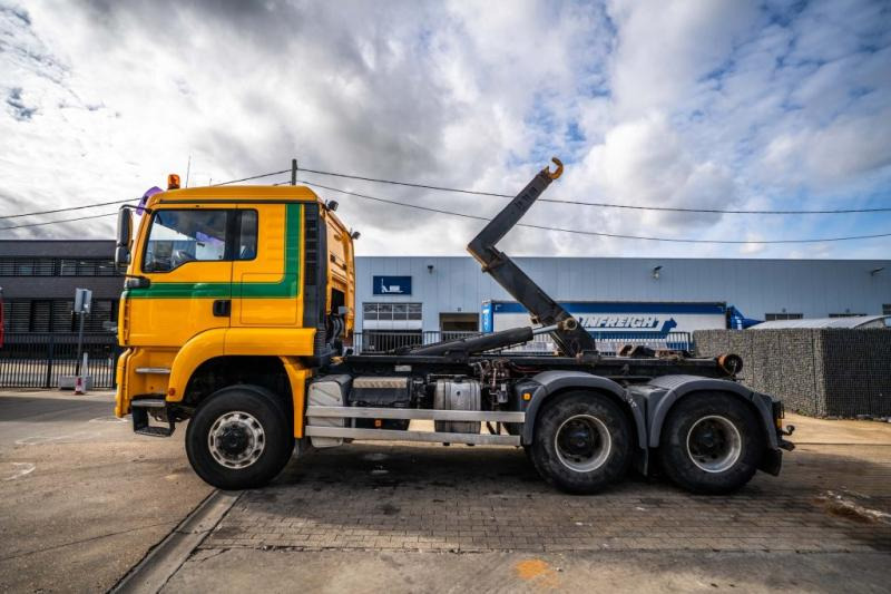 MAN TGA 33.430 BL - 후크 리프트 트럭 : 사진 2 MAN TGA 33.430 BL - 후크 리프트 트럭 : 사진 2