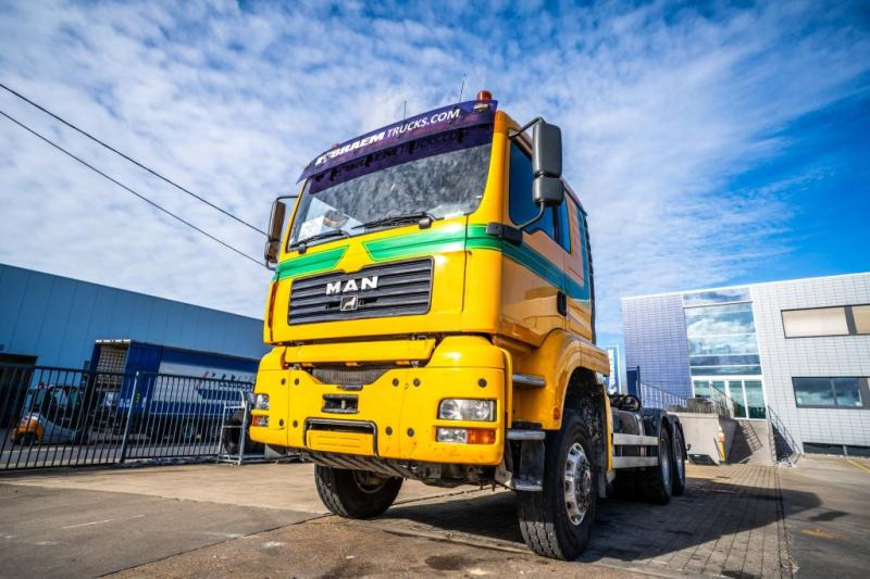 MAN TGA 33.430 BL - 후크 리프트 트럭 : 사진 5 MAN TGA 33.430 BL - 후크 리프트 트럭 : 사진 5