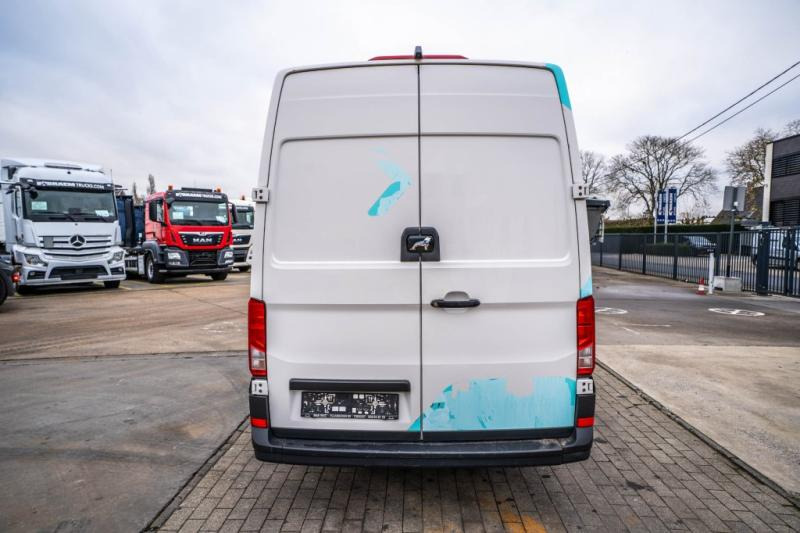 MAN TGE 3.140 - 패널 밴 : 사진 5 MAN TGE 3.140 - 패널 밴 : 사진 5