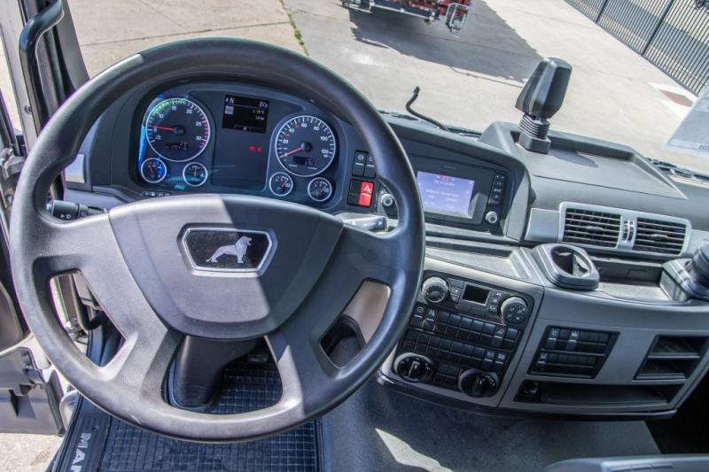 Interior photo 1: 트랙터 유닛 MAN TGS 26.470 6X6H+HYDR