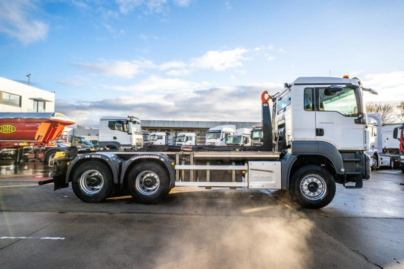 MAN TGS 33.470 BL - 64 456 KM - 후크 리프트 트럭 : 사진 3 MAN TGS 33.470 BL - 64 456 KM - 후크 리프트 트럭 : 사진 3