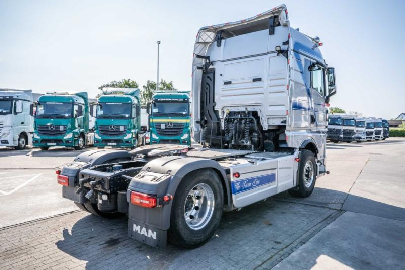 MAN TGX 18.510 XLX BLS -4x4H+HYDR.+INTARDER - 트랙터 유닛 : 사진 5 MAN TGX 18.510 XLX BLS -4x4H+HYDR.+INTARDER - 트랙터 유닛 : 사진 5