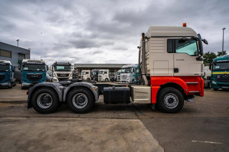 MAN TGX 33.560 XLX BLS+BIG AXLES+INTARDER - 트랙터 유닛 : 사진 3 MAN TGX 33.560 XLX BLS+BIG AXLES+INTARDER - 트랙터 유닛 : 사진 3