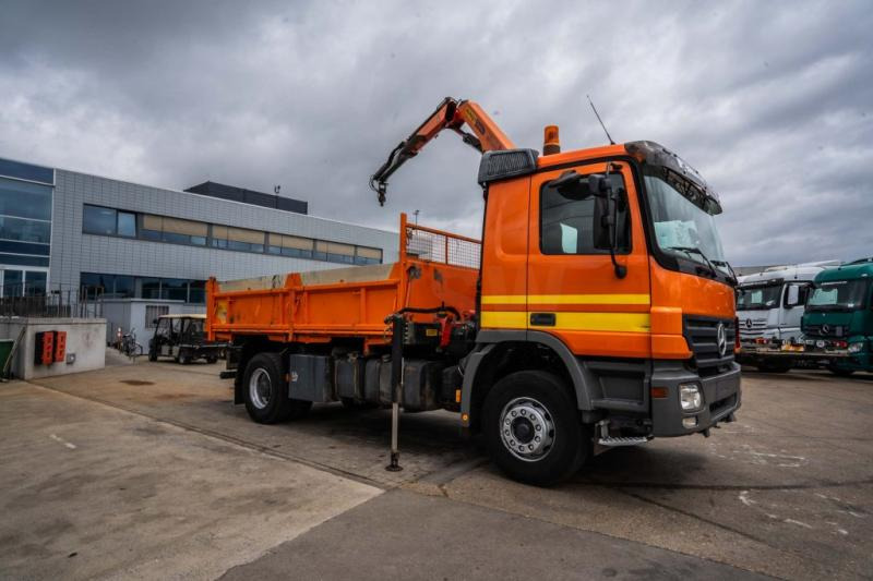 Mercedes ACTROS 1832 K + Palfinger 10 t/m - 덤프트럭, 크레인 트럭 : 사진 2 Mercedes ACTROS 1832 K + Palfinger 10 t/m - 덤프트럭, 크레인 트럭 : 사진 2