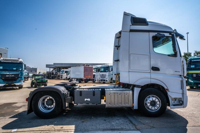Mercedes ACTROS 1845 LS - 트랙터 유닛 : 사진 3 Mercedes ACTROS 1845 LS - 트랙터 유닛 : 사진 3