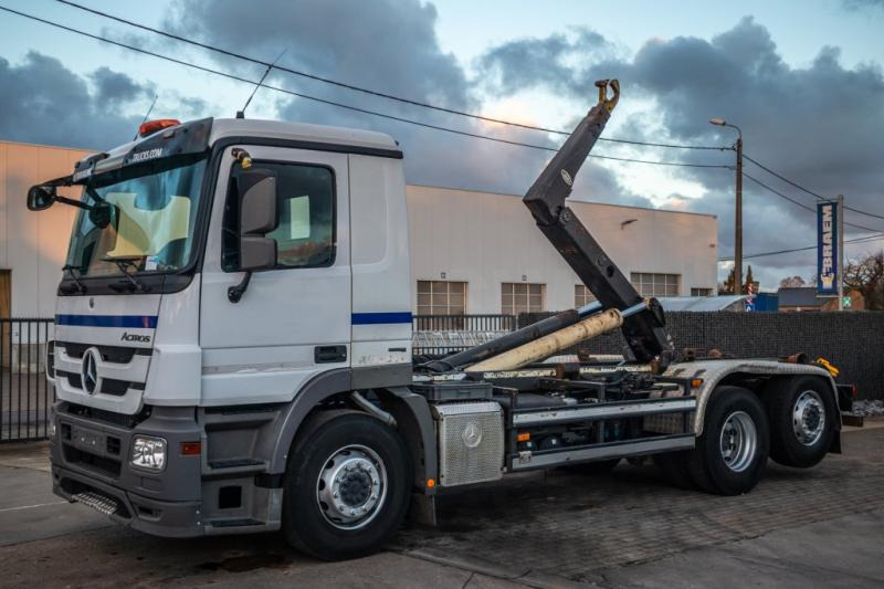 Mercedes ACTROS 2646 L-MP3 - 후크 리프트 트럭 : 사진 1 Mercedes ACTROS 2646 L-MP3 - 후크 리프트 트럭 : 사진 1