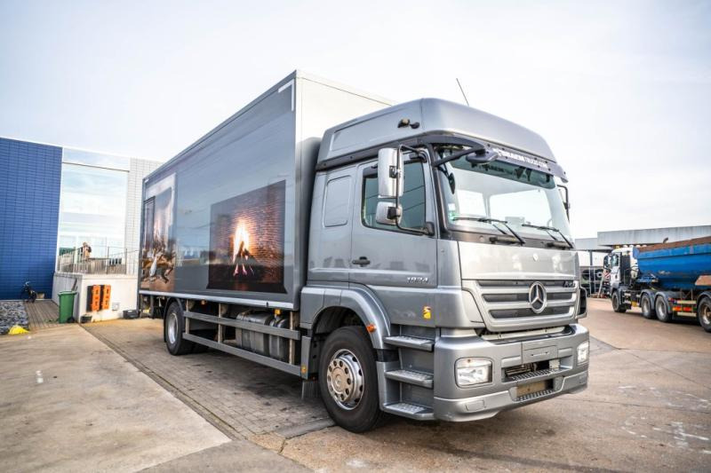 Mercedes AXOR 1824 L - 132 150 KM - 박스 트럭 : 사진 2 Mercedes AXOR 1824 L - 132 150 KM - 박스 트럭 : 사진 2