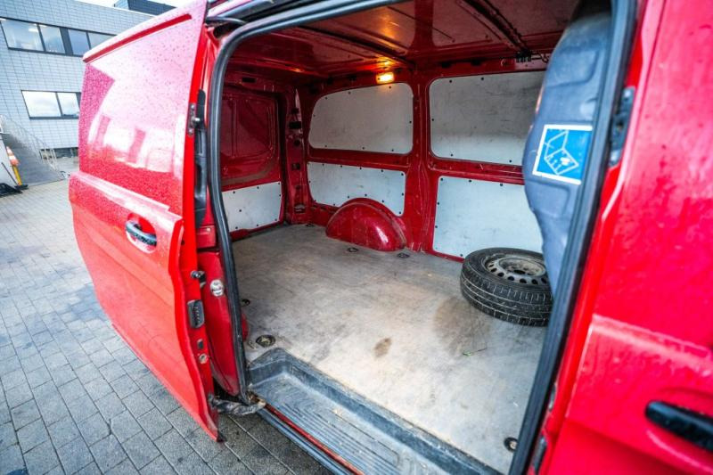 소형 밴 Mercedes VITO 114 CDI : 사진 8