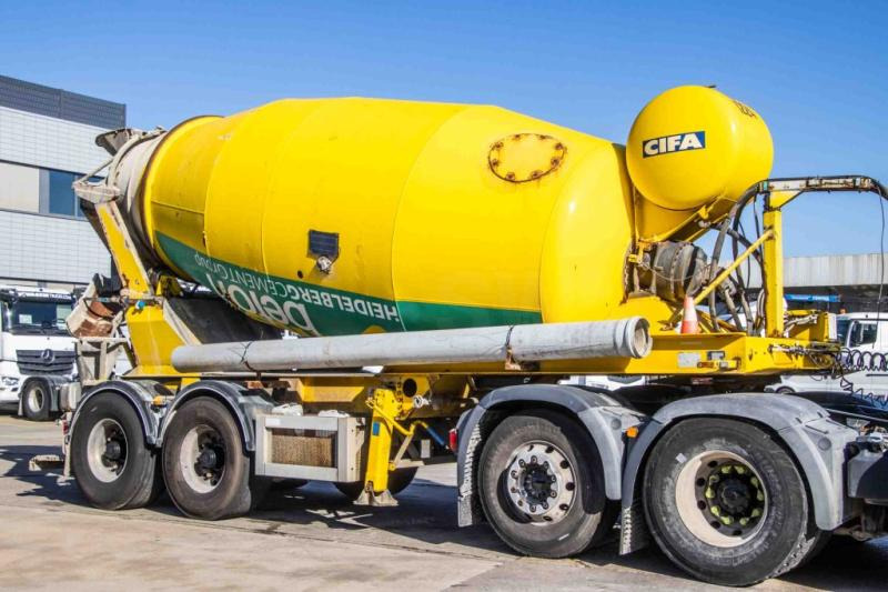 Mol MOL-BETON MIXER/MALAXEUR/MISCHER 10M3 - 콘크리트 믹서 세미 트레일러 : 사진 2 Mol MOL-BETON MIXER/MALAXEUR/MISCHER 10M3 - 콘크리트 믹서 세미 트레일러 : 사진 2